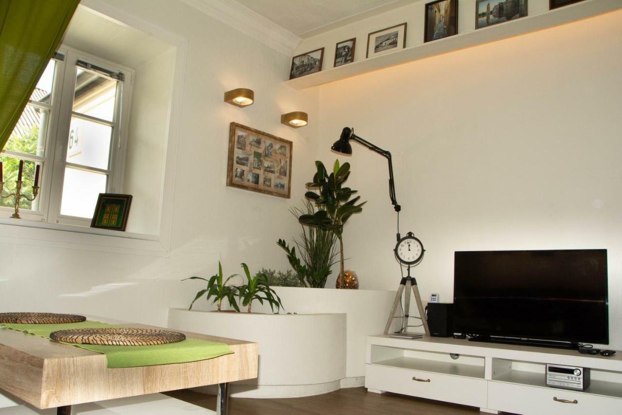 A Perfect Base To Explore Vilnius! Bagian luar foto